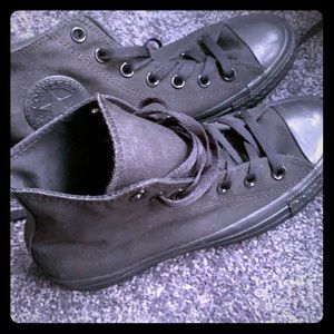 Black high top converse